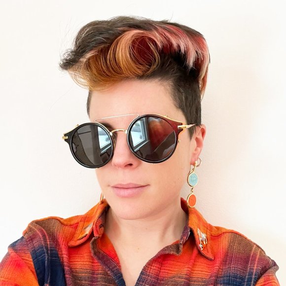 Black and Gold Steampunk Sunglasses - Picture 4 of 8